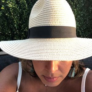 Meet your Posher, Veronica